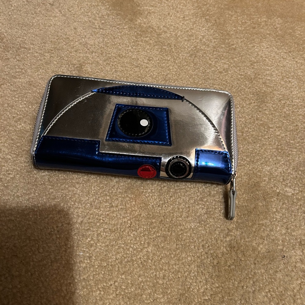 RD-D2 women’s wallet
